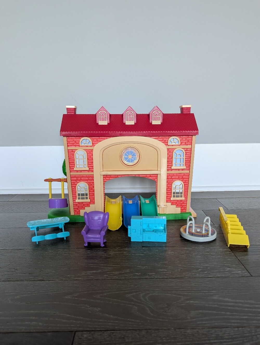 Disney Junior Muppet Babies Schoolhouse Playset